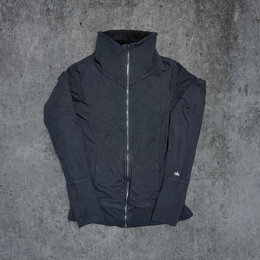 Alo Yoga Sherpa-Lined Jacket size small